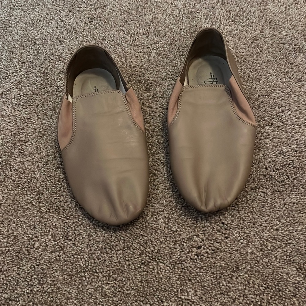 BCG jazz dance shoes children size five.